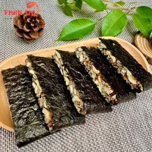 Bánh rong biển kẹp hạt dinh dưỡng